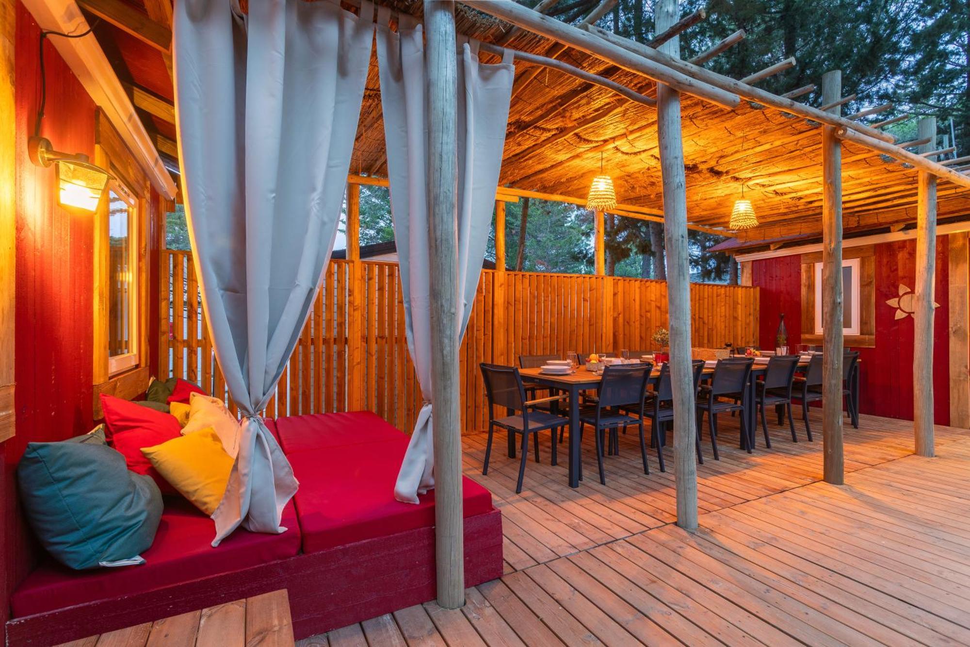 Maiana Resort Ла Гранде-Моте Екстериор снимка