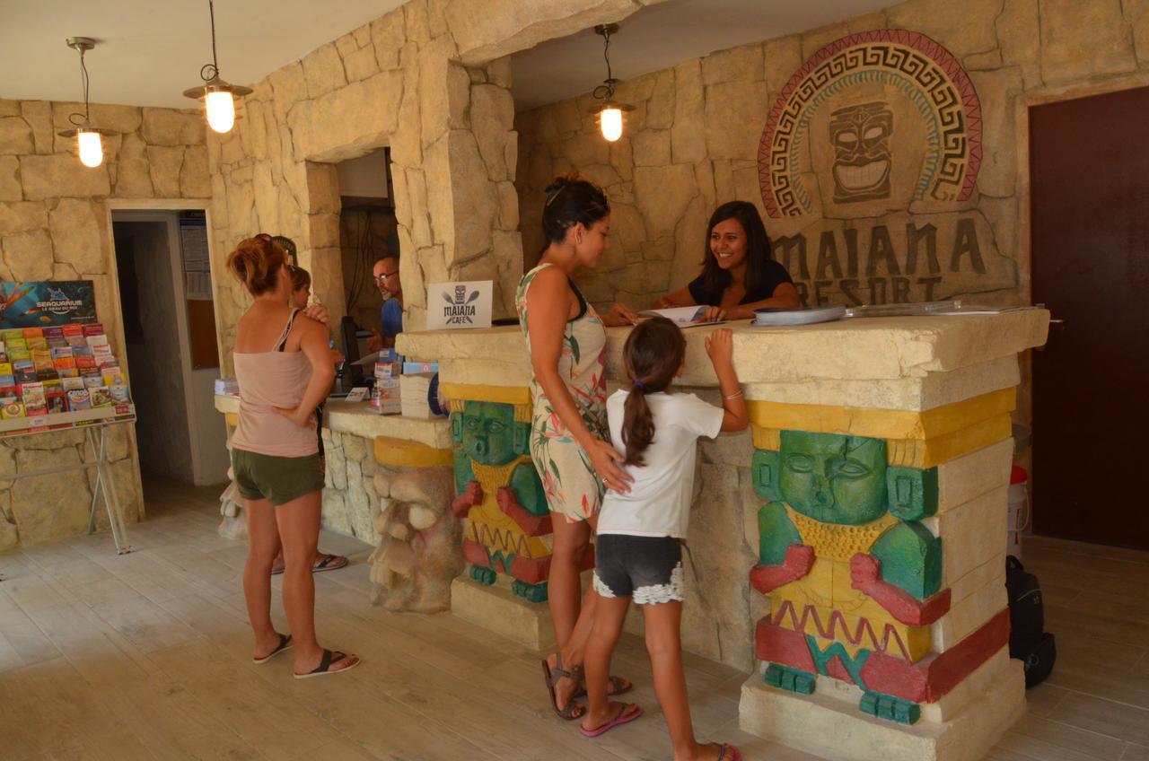 Maiana Resort Ла Гранде-Моте Екстериор снимка